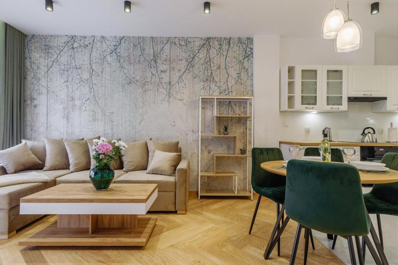 Kornwalia Apartment Nowy Targ Bagian luar foto