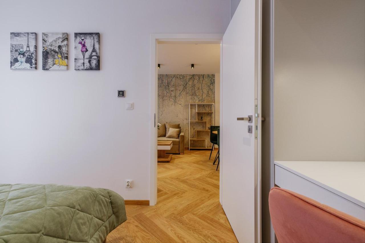 Kornwalia Apartment Nowy Targ Bagian luar foto